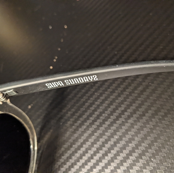 Supa Sundayz Honky Tonk Sunglasses - Picture 4 of 6